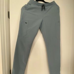 Figs yola scrub bottoms size small in blue